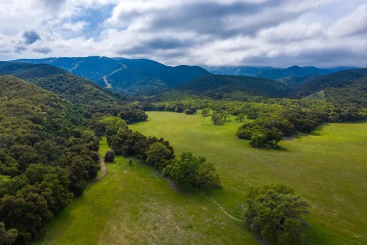 57310 Jolon Road, King City, California 93930
