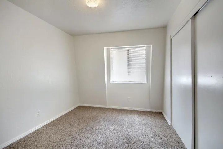 bedroom-b-1_50226915952_o