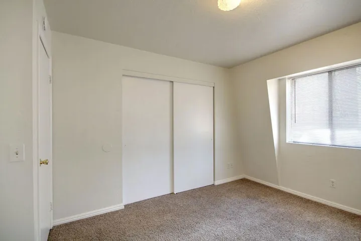 bedroom-c-3_50226050638_o