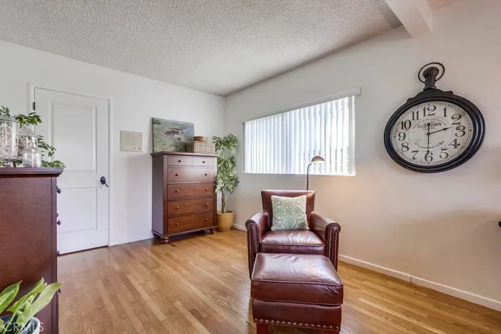 Sitting area in master could be 4th bedroom if wall added back