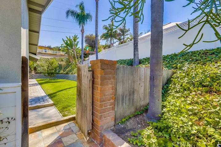 2016 Galerita Drive, Rancho Palos Verdes, California 90275
