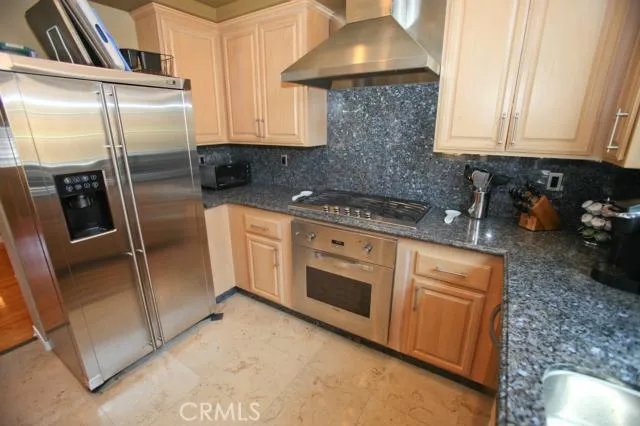 622 N Juanita Avenue B, Redondo Beach, California 90277