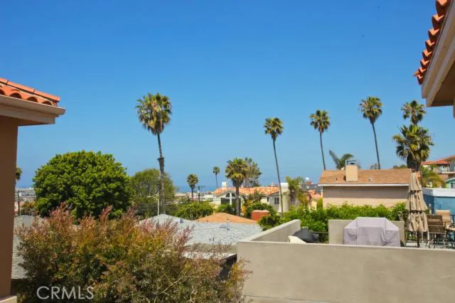 622 N Juanita Avenue B, Redondo Beach, California 90277