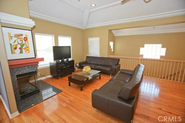 622 N Juanita Avenue B, Redondo Beach, California 90277