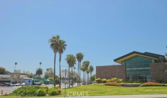 622 N Juanita Avenue B, Redondo Beach, California 90277