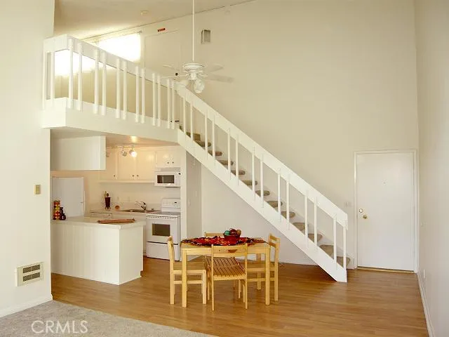 601 S Prospect Avenue 307, Redondo Beach, California 90277