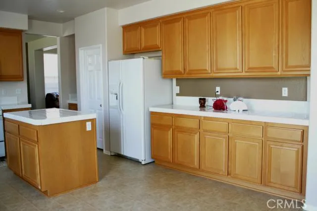 298 Holsteiner Circle, San Jacinto, California 92582