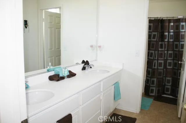 298 Holsteiner Circle, San Jacinto, California 92582