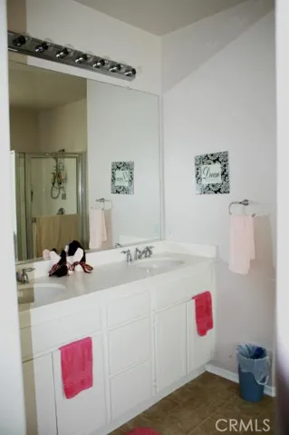 298 Holsteiner Circle, San Jacinto, California 92582