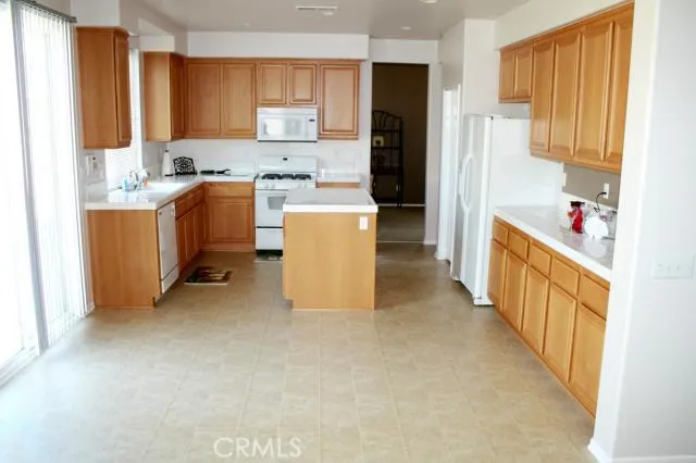298 Holsteiner Circle, San Jacinto, California 92582