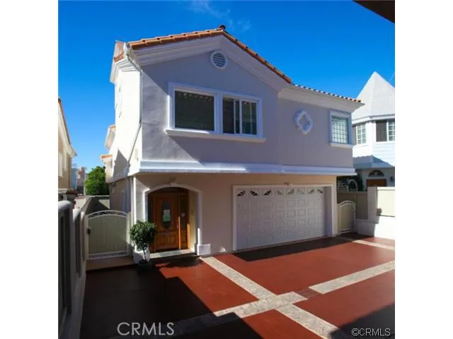 215 S Irena Avenue B, Redondo Beach, California 90277