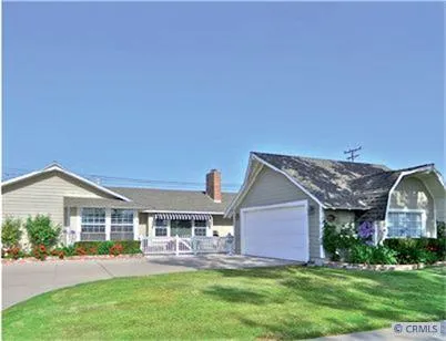 Exquisite curl appeal & sweeping drive invite you into this fantastic home.