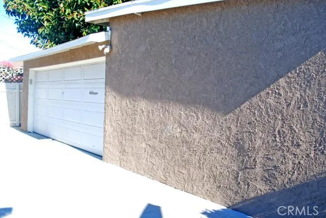 2325 Walgrove Avenue, Los Angeles, California 90066