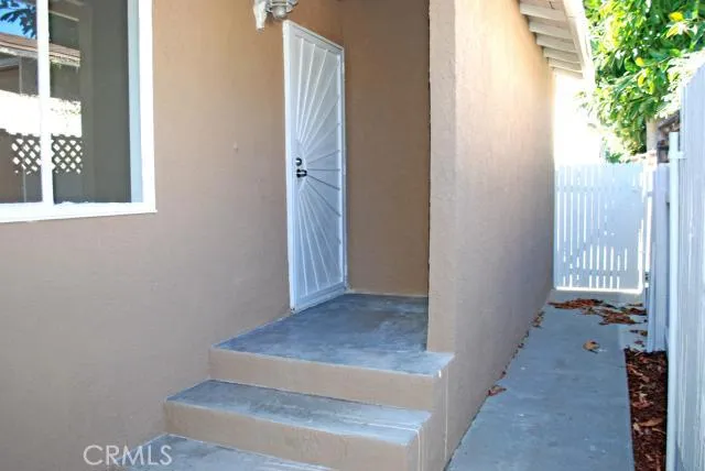 2325 Walgrove Avenue, Los Angeles, California 90066