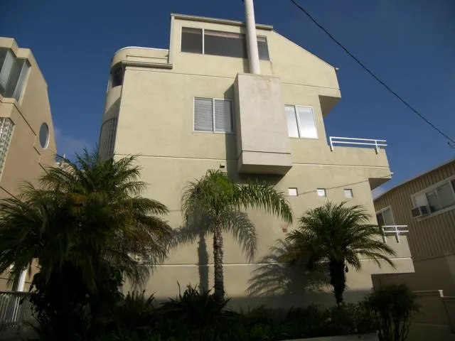 1452 Loma Dr Hermosa Beach CA 90254