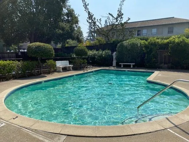 226 W Edith Avenue 13, Los Altos, California 94022