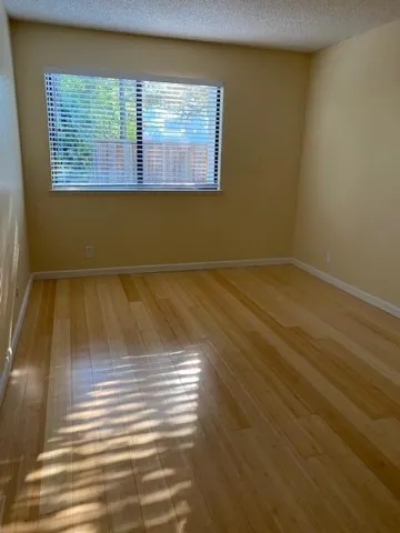 226 W Edith Avenue 13, Los Altos, California 94022
