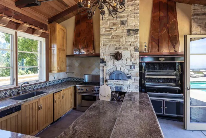 5660 Alpine Road, Portola Valley, California 94028