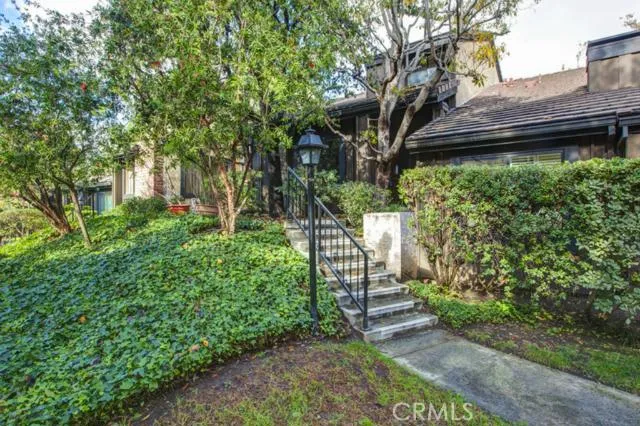 4905 Tara, Culver City, California 90230