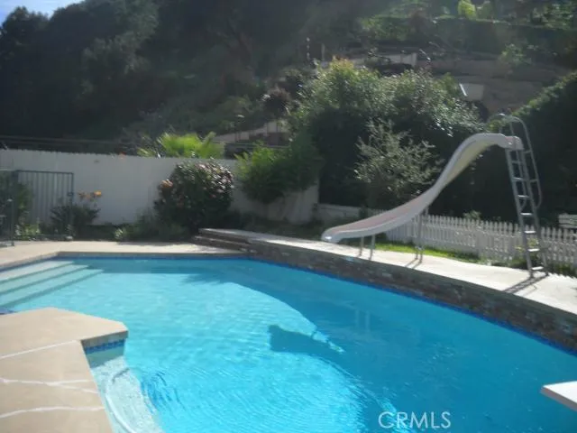 1227 Bienveni W Bienveneda Avenue, Pacific Palisades, California 90272