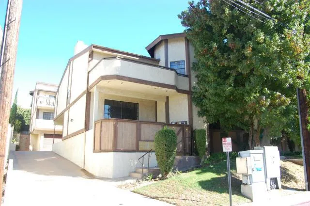 Spacious, corner unit of 7 unit development