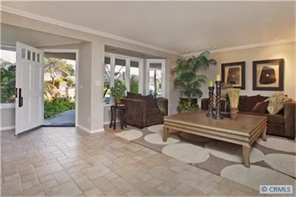 2431 Holiday Road, Newport Beach, California 92660