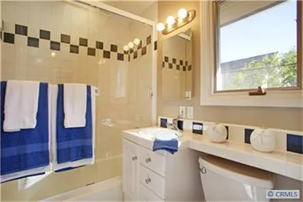 2431 Holiday Road, Newport Beach, California 92660