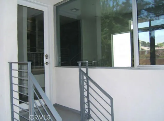 3341 1/2 Rowena Avenue, Los Feliz, California 90027