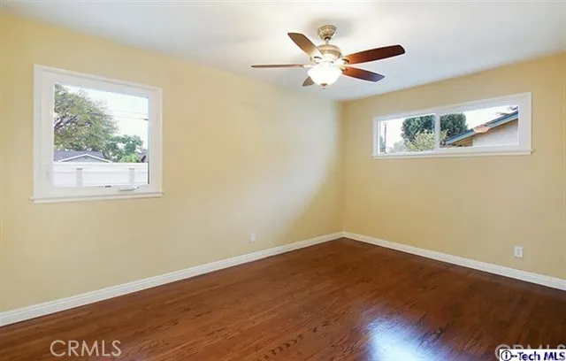 10452 Woodley, Granada Hills, California 91344