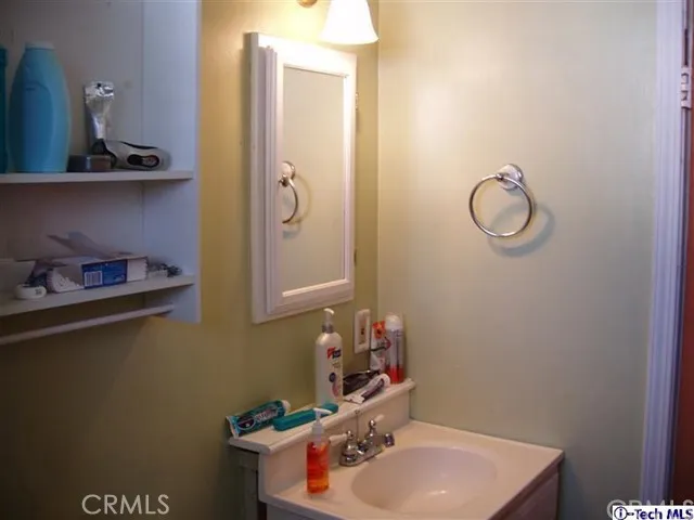 Guest Bathroom.