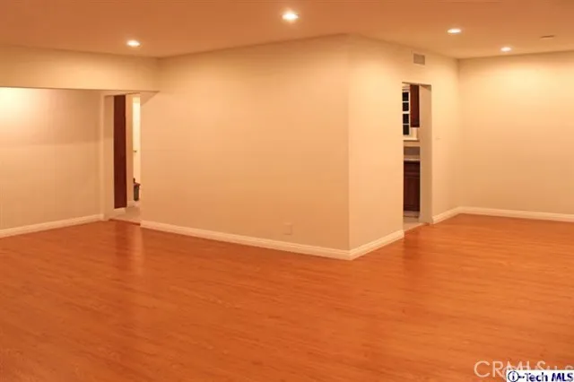 8339 Bellingham, Sun Valley, California 91352
