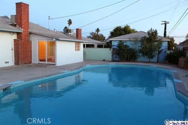 8339 Bellingham, Sun Valley, California 91352
