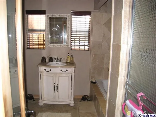 1717 Alvira Street, Los Angeles, California 90035