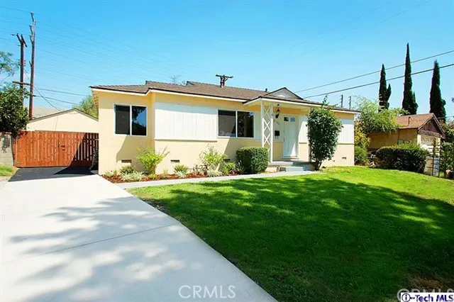 8100 Teesdale, North Hollywood, California 91605