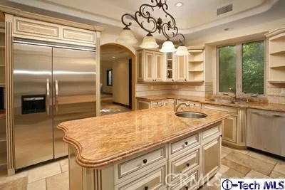 4145 Colbath, Sherman Oaks, California 91423
