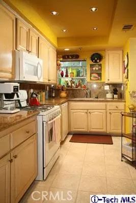 651 Alexander 1, Glendale, California 91203