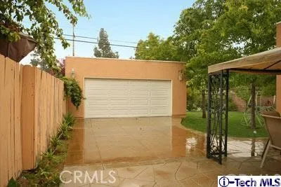 930 E Glenoaks Boulevard, Glendale, California 91207