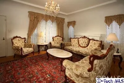 930 E Glenoaks Boulevard, Glendale, California 91207