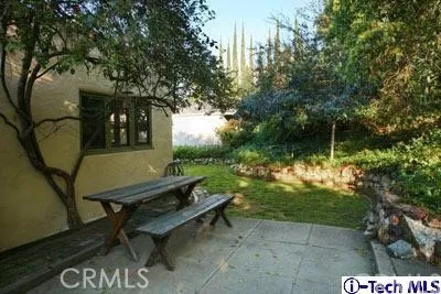 538 E Cypress Street, Glendale, California 91205