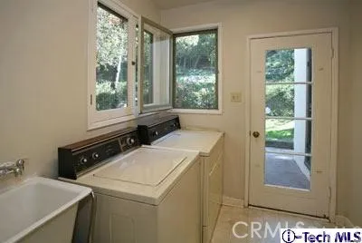 538 E Cypress Street, Glendale, California 91205