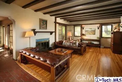 538 E Cypress Street, Glendale, California 91205