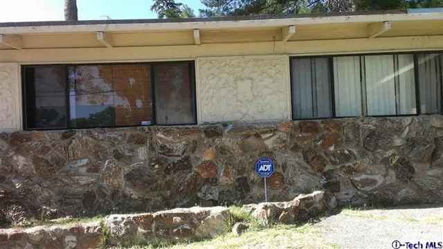 7101 Summitrose Street, Tujunga, California 91042