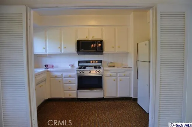 2313 Rosecrest Drive 5, Glendale, California 91208