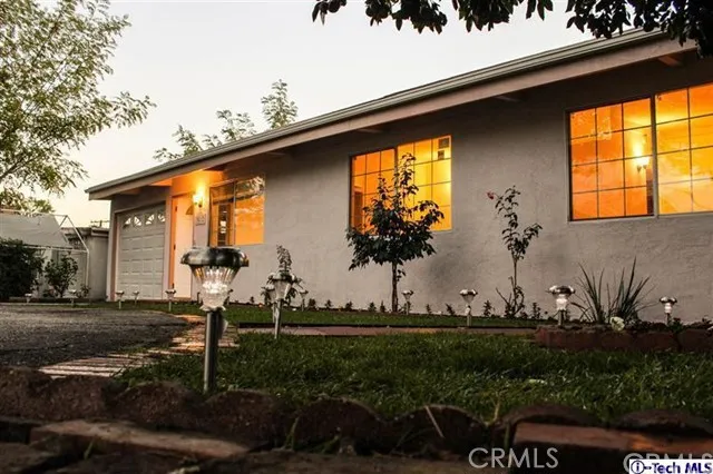 3012 Hermosa Avenue, Glendale, California 91214