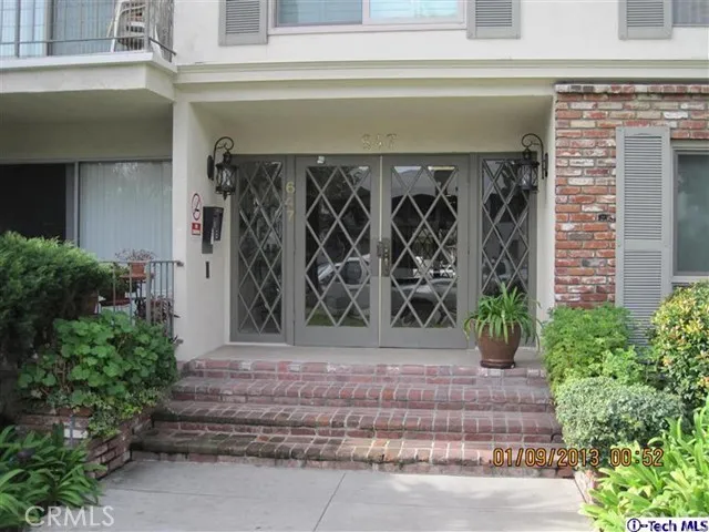 647 Orange Grove Avenue 202, South Pasadena, California 91030