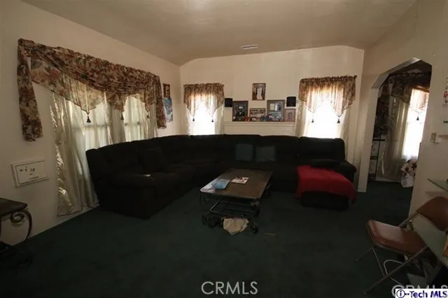 10300 S Harvard Boulevard, Los Angeles, California 90047