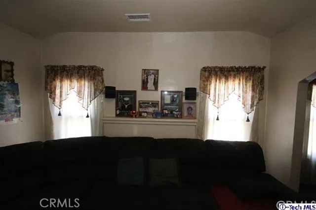 10300 S Harvard Boulevard, Los Angeles, California 90047