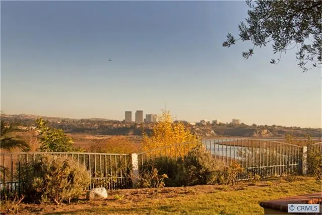 1836 Galaxy Drive, Newport Beach, California 92660