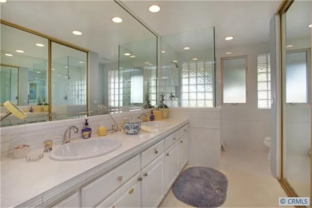 1836 Galaxy Drive, Newport Beach, California 92660