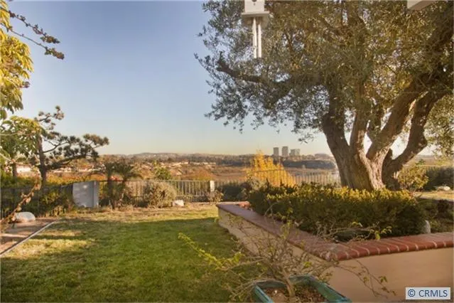 1836 Galaxy Drive, Newport Beach, California 92660
